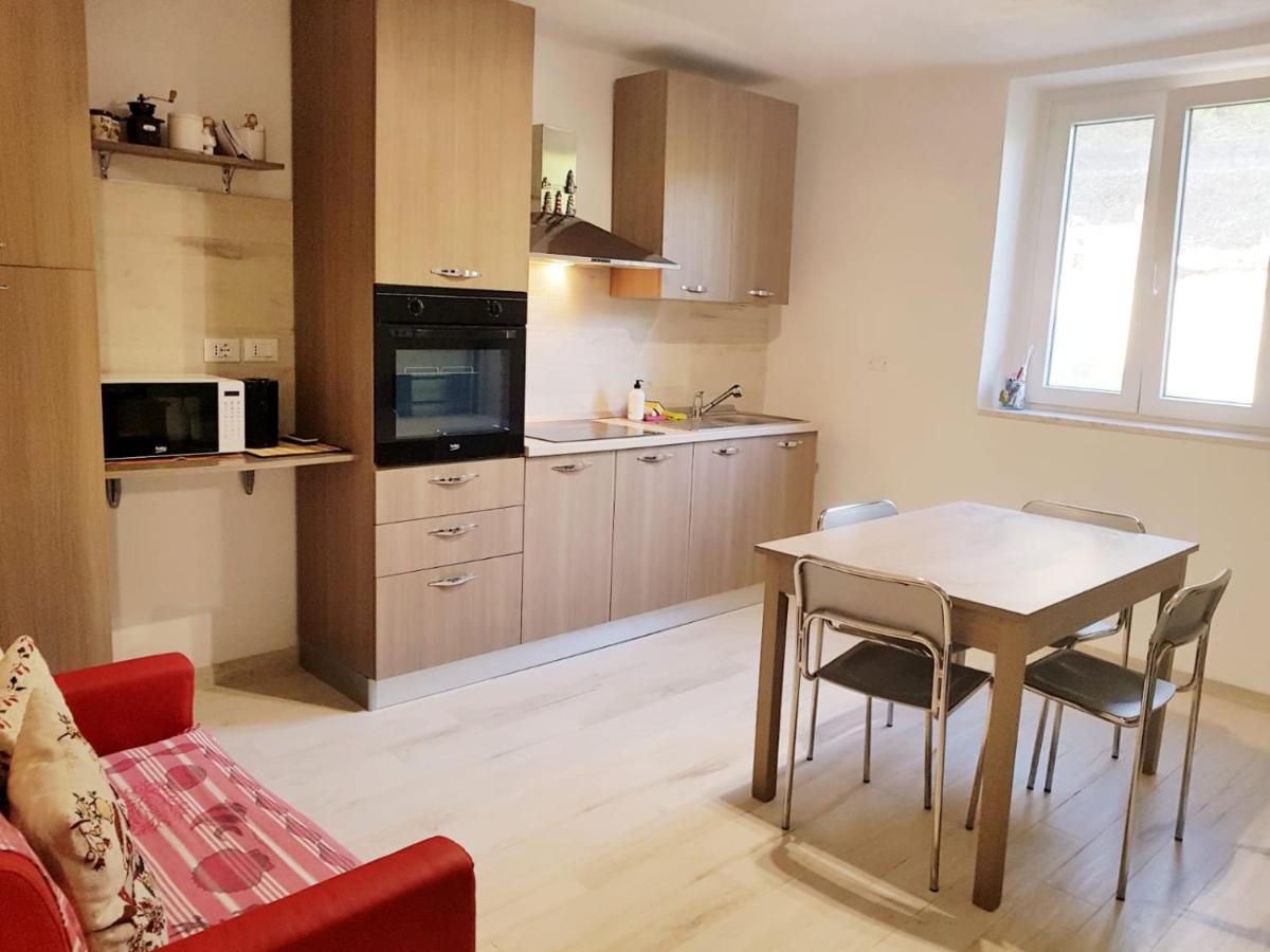 Casa Vacanze Matilde ลาสเปเซีย ภายนอก รูปภาพ