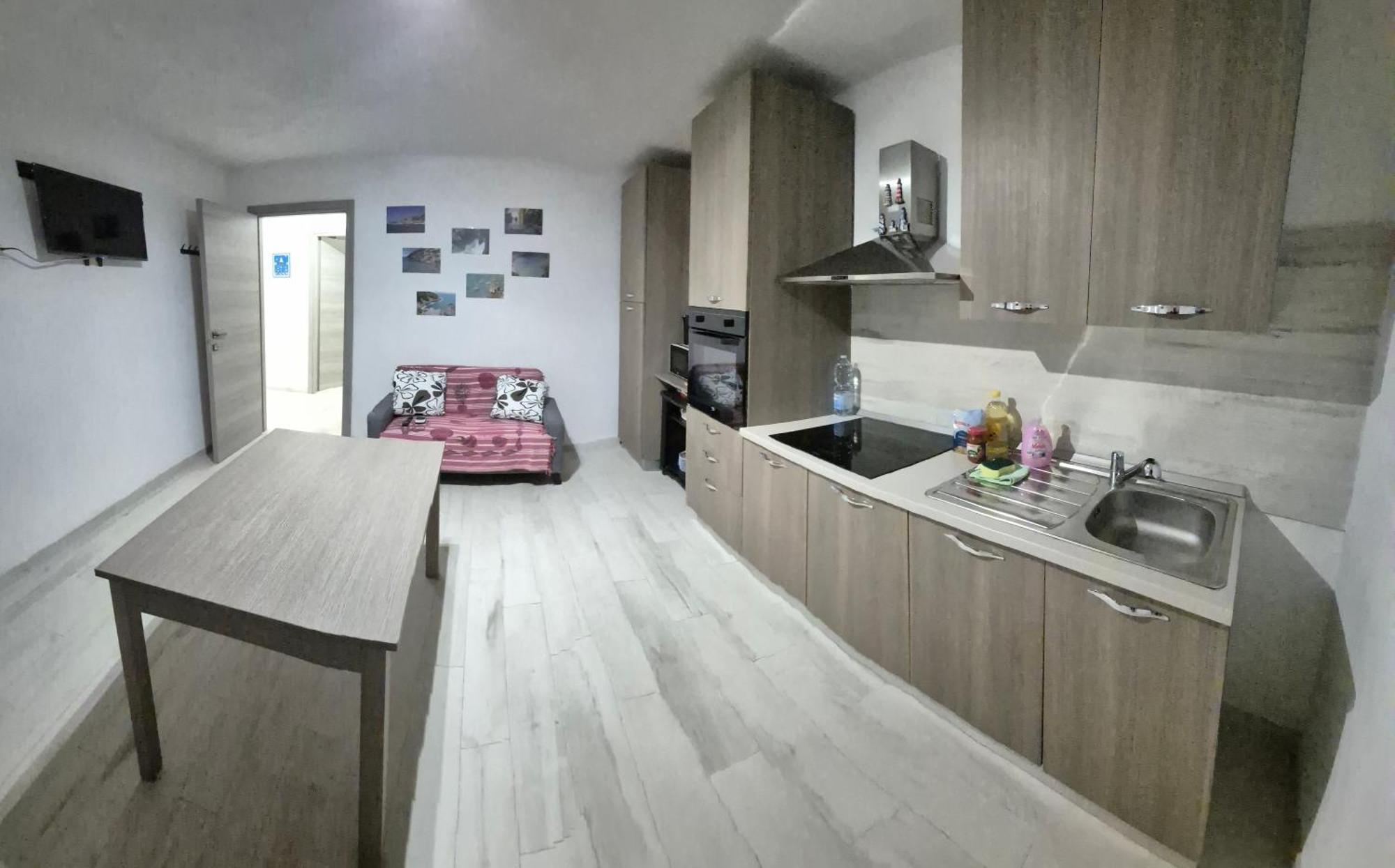 Casa Vacanze Matilde ลาสเปเซีย ภายนอก รูปภาพ