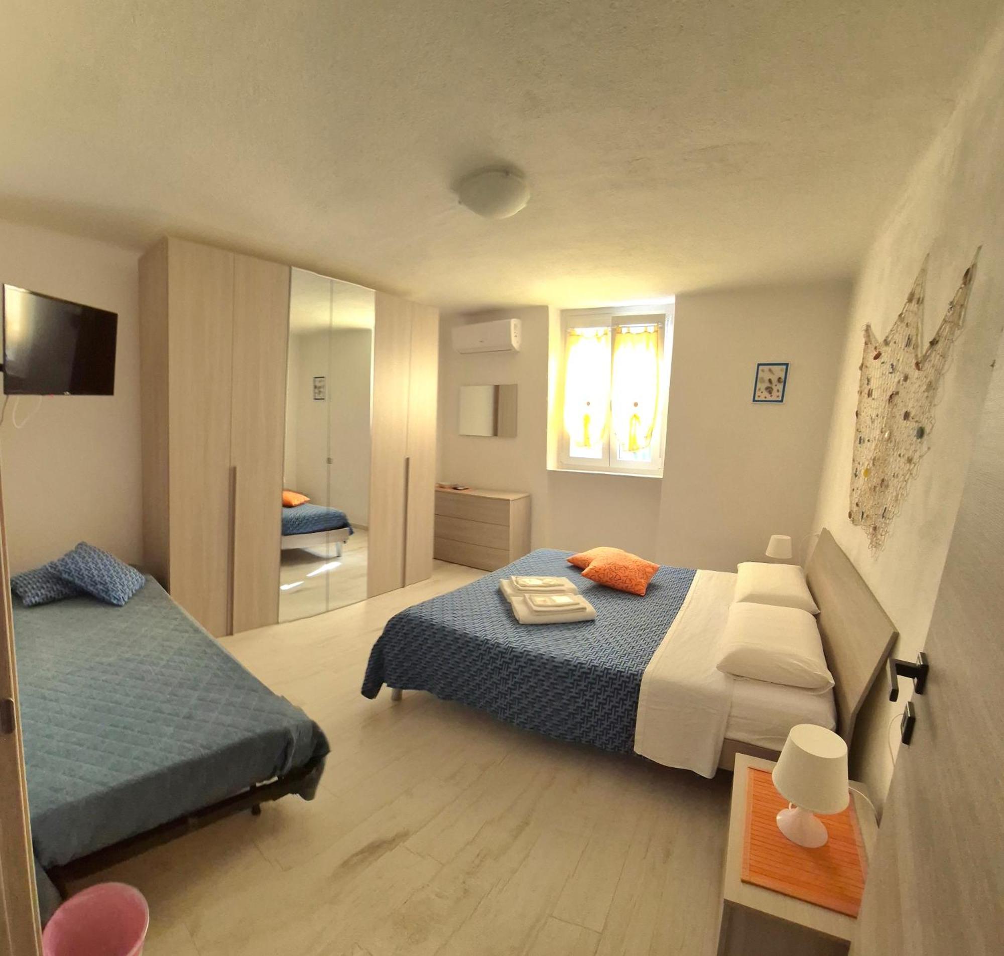 Casa Vacanze Matilde ลาสเปเซีย ภายนอก รูปภาพ